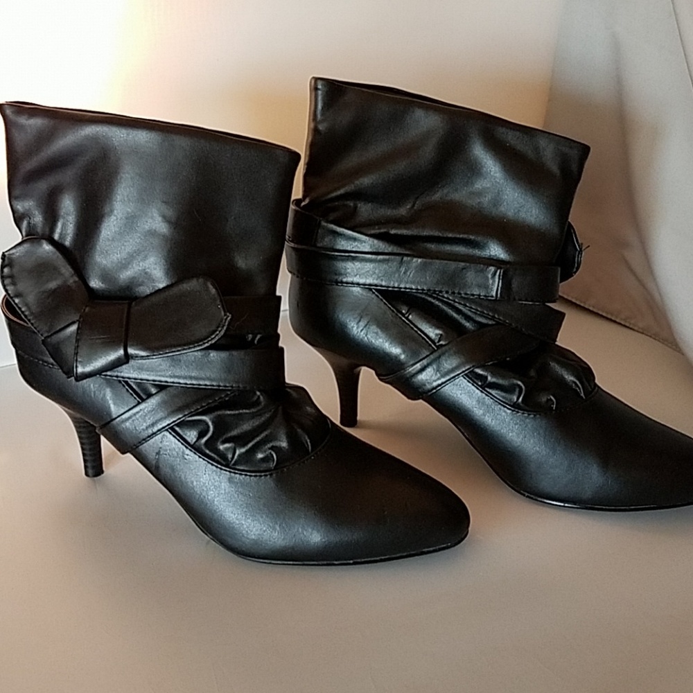 Wild Diva Slouch Boot w ribbon accent